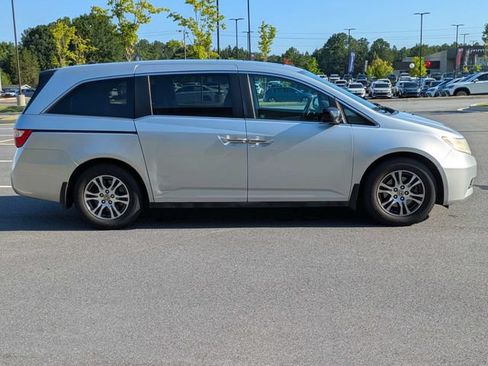 Used 2011 Honda Odyssey EX-L image 3