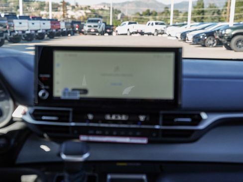 New 2026 Toyota Sienna XLE image 17