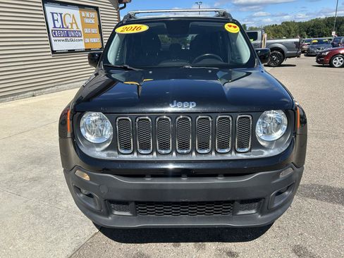 Used 2016 Jeep Renegade Latitude w/ Popular Equipment Group AWD/4WD image 2