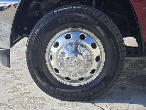 Used 2024 RAM 3500 Big Horn w/ Heated Seats & Wheel Group image 15