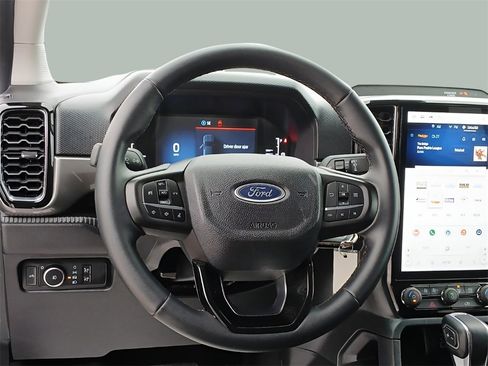 Used 2024 Ford Ranger XLT w/ Equipment Group 301A High image 9