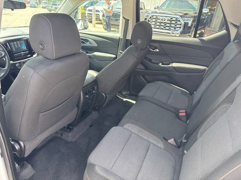 Used 2018 Chevrolet Traverse LS FWD image 15