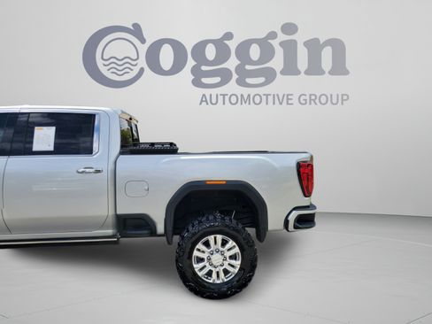 Used 2021 GMC Sierra 2500 Denali w/ Denali Ultimate Package AWD/4WD image 28