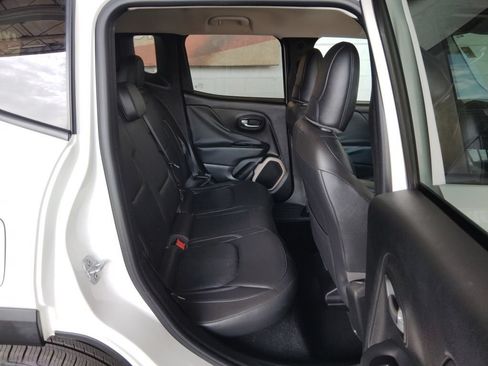 Used 2015 Jeep Renegade Limited FWD image 15