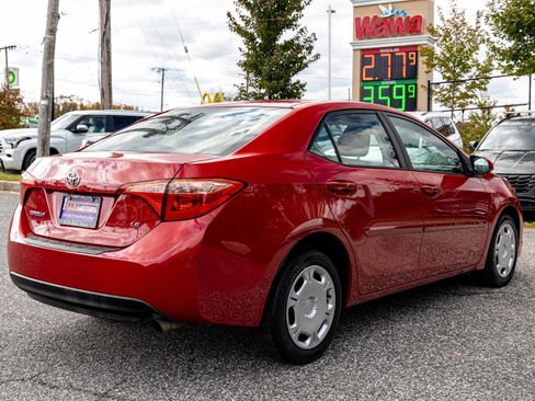 Used 2018 Toyota Corolla LE FWD image 6
