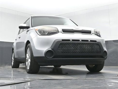 Used 2014 Kia Soul + image 40