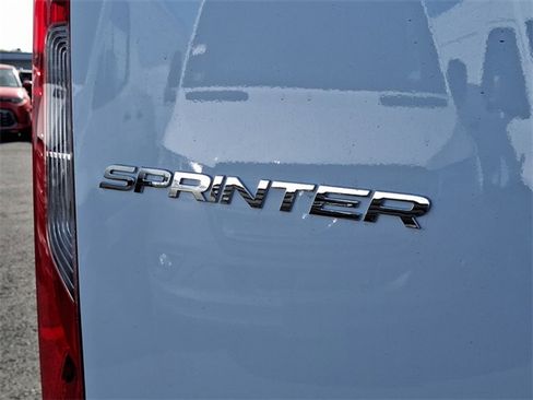 Used 2025 Mercedes-Benz Sprinter 2500 image 26