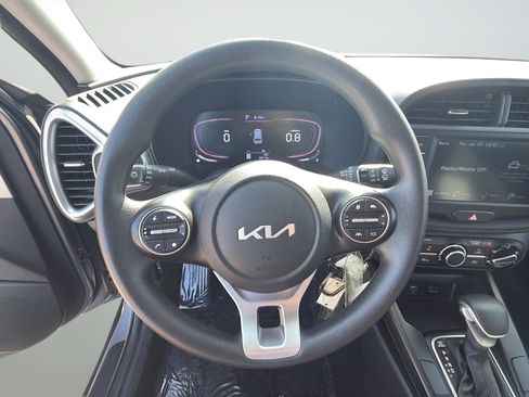 Used 2024 Kia Soul LX w/ Option Group 015 FWD image 15