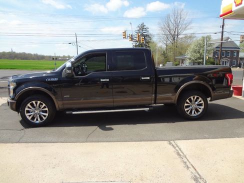 Used 2016 Ford F150 Lariat image 3