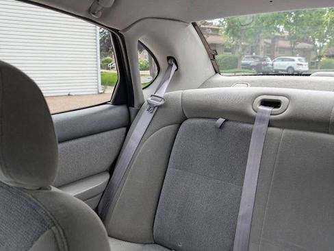 Used 2002 Ford Taurus SE FWD image 16