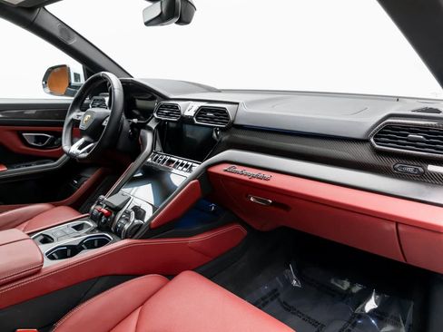 Used 2023 Lamborghini Urus S image 58