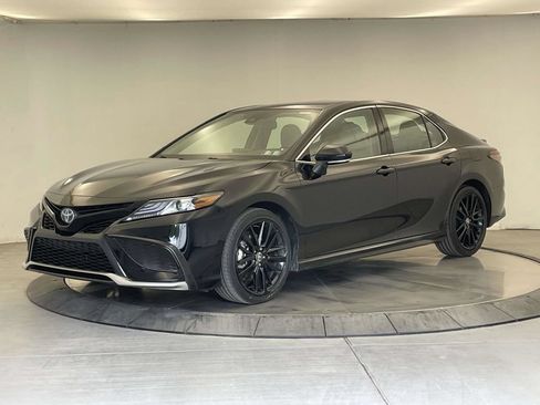Used 2024 Toyota Camry XSE w/ Cold Weather Package FWD image 1