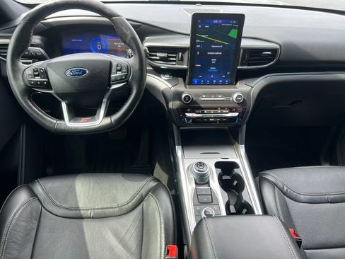 Used 2020 Ford Explorer ST w/ ST Street Pack AWD/4WD image 3