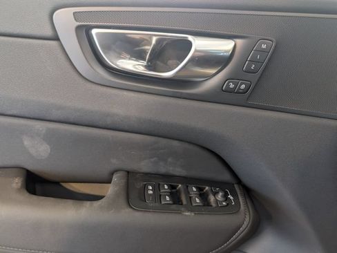 Used 2026 Volvo XC60 B5 Plus w/ Climate Package AWD/4WD image 9
