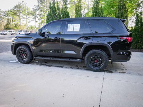 Used 2025 Toyota Sequoia TRD Pro AWD/4WD image 7
