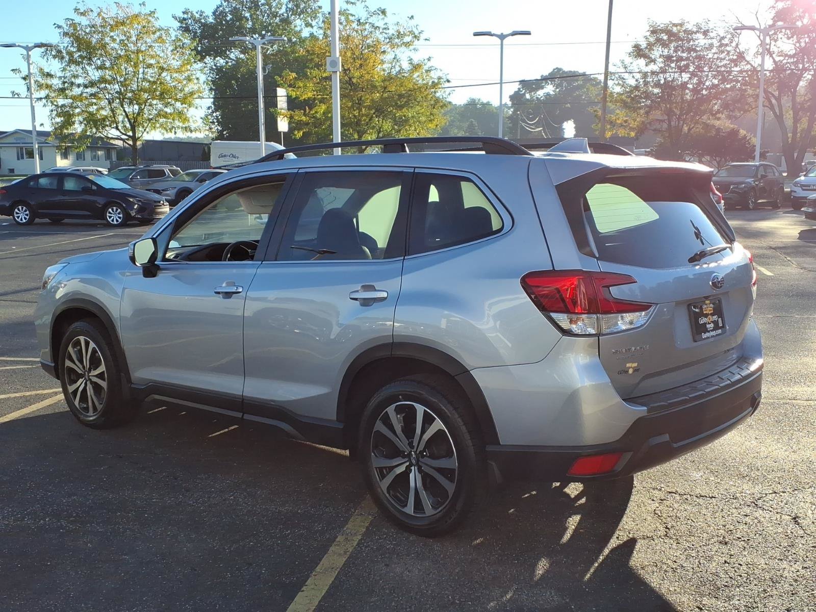 Used 2019 Subaru Forester Limited AWD/4WD image 10