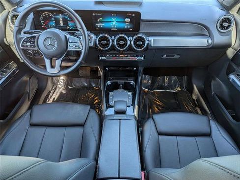 Used 2022 Mercedes-Benz GLB 250 GLB 250 image 17