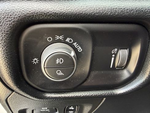 Used 2020 RAM 1500 Sport w/ Comfort & Convenience Group AWD/4WD image 20