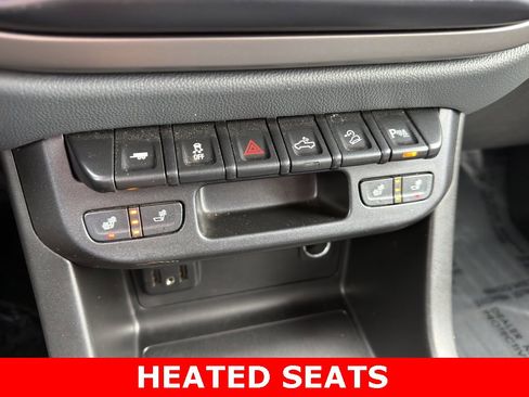 Used 2019 Chevrolet Colorado Z71 image 4