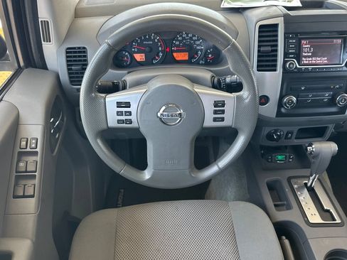 Used 2016 Nissan Frontier SV AWD/4WD image 13