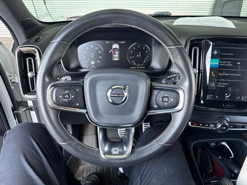 Used 2020 Volvo XC40 T5 R-Design AWD/4WD image 7