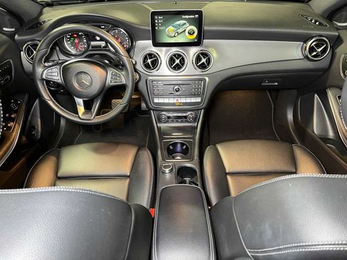 Used 2018 Mercedes-Benz GLA 250 4MATIC image 41