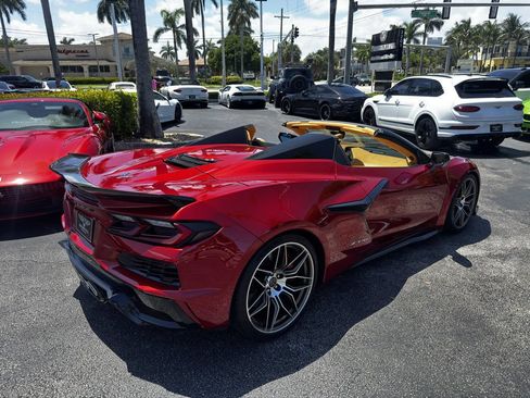 Used 2023 Chevrolet Corvette Z06 w/ Stealth Interior Trim Package RWD image 4