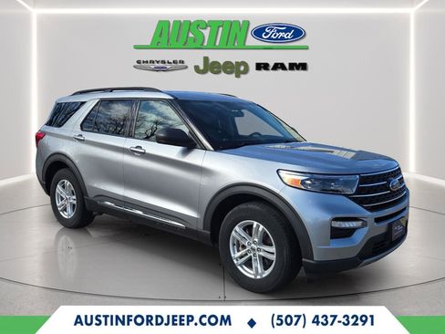 Used 2021 Ford Explorer XLT w/ Equipment Group 202A image 16