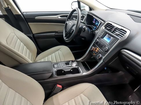 Used 2018 Ford Fusion S FWD image 24