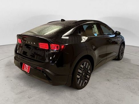 New 2026 Nissan Leaf Platinum+ w/ Cargo Package (Platinum+) FWD image 5
