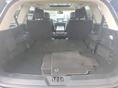 Used 2023 Lincoln Aviator AWD w/ Premium Package image 26