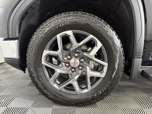 New 2026 GMC Sierra 1500 SLT w/ SLT Premium Plus Package image 9