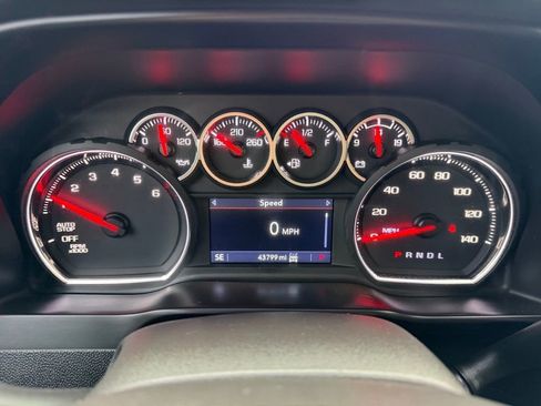 Used 2020 Chevrolet Silverado 1500 LT Trail Boss AWD/4WD image 21