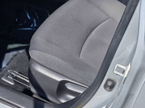 Used 2022 Toyota Corolla LE w/ Carpet Mat Package (TMS) FWD image 26