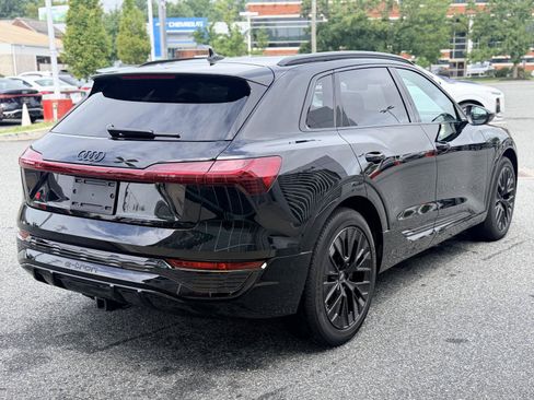 Certified 2024 Audi Q8 e-tron Prestige w/ Prestige Package AWD/4WD image 6