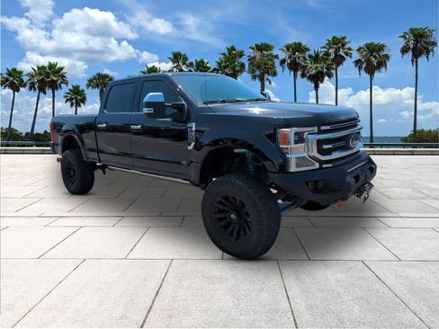 Used 2021 Ford F250 Platinum w/ FX4 Off-Road Package AWD/4WD image 2