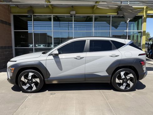 Used 2024 Hyundai Kona Limited FWD image 7