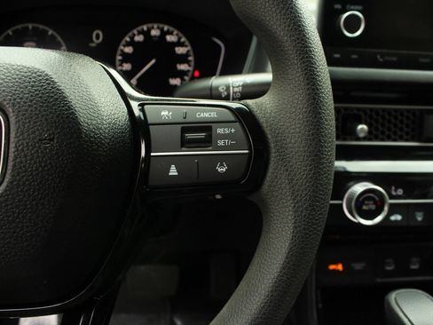 Used 2025 Honda Civic LX image 29