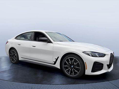 New 2026 BMW i4 eDrive40 w/ M Sport Package RWD image 1