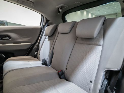 Used 2017 Honda HR-V EX image 29