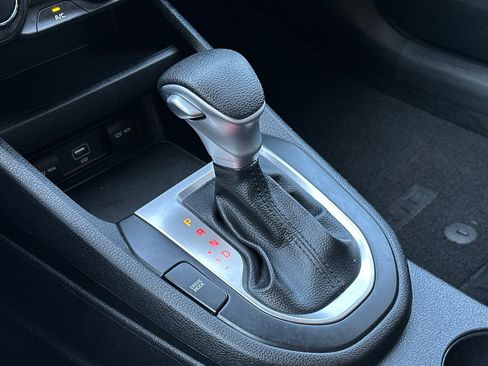 Used 2023 Kia Forte LXS image 19