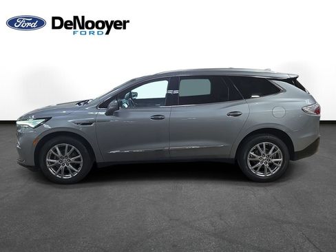 Used 2023 Buick Enclave Essence w/ Experience Buick Package AWD/4WD image 9