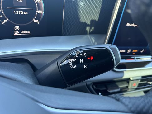 New 2026 Volkswagen Tiguan SE R-Line image 16