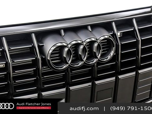 New 2025 Audi Q3 2.0T Premium image 13