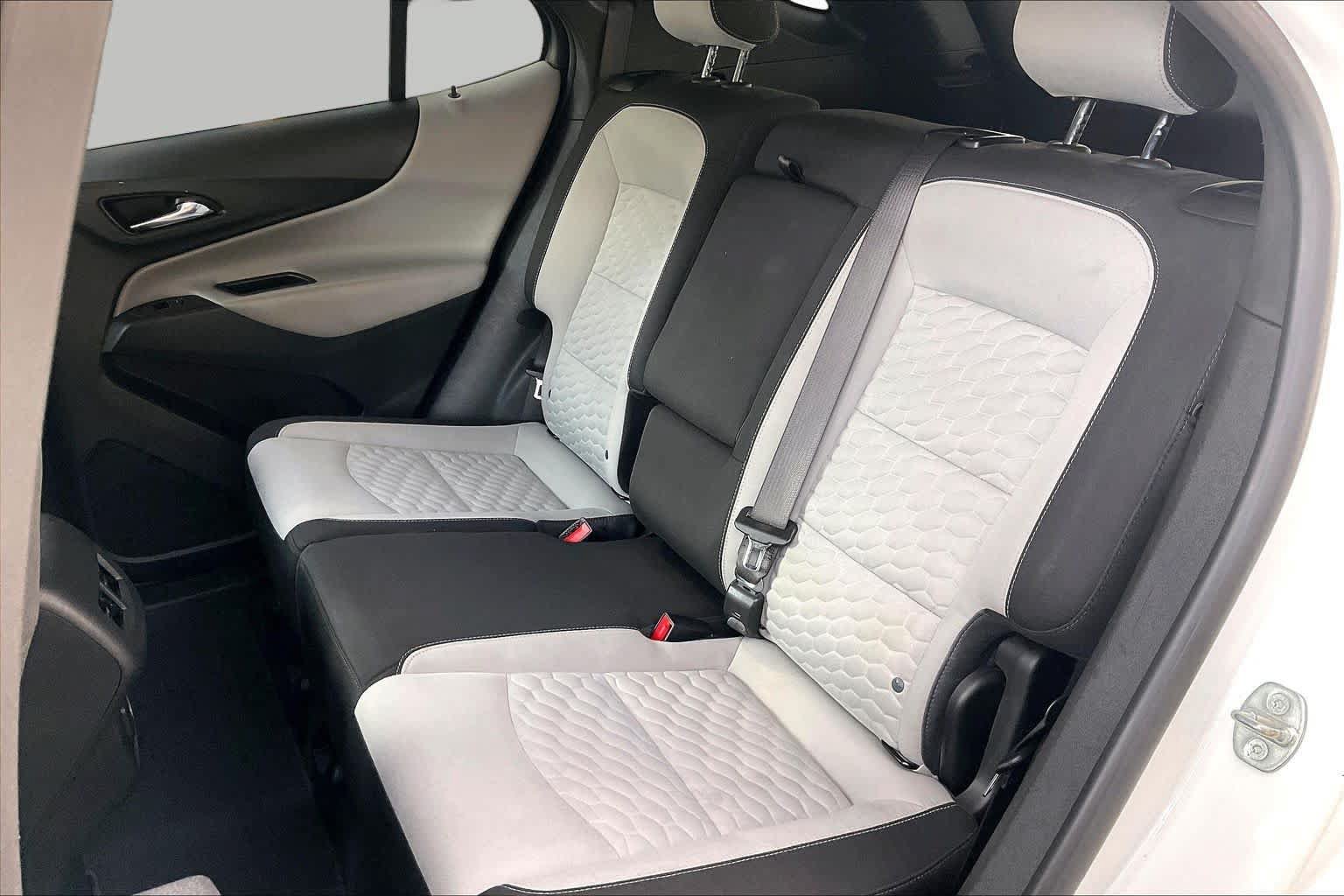 Used 2021 Chevrolet Equinox LS w/ LPO, Blackout Package FWD image 21