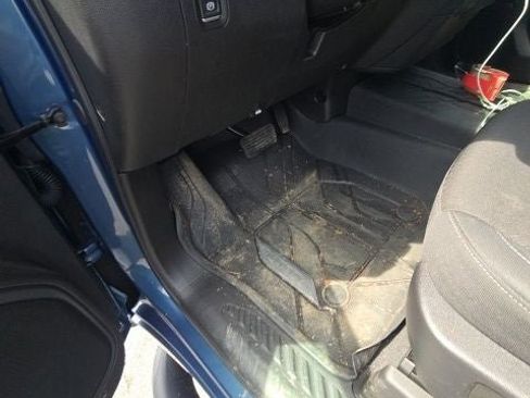 Used 2024 Chevrolet Silverado 1500 Custom w/ Turbomax Blackout Package image 14