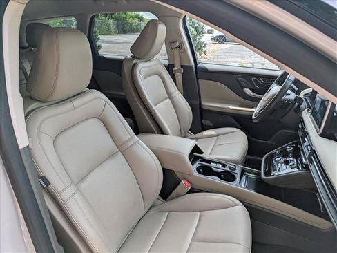 Used 2022 Lincoln Corsair AWD w/ Equipment Group 101A image 14