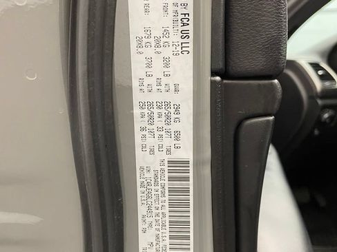 Used 2020 Jeep Grand Cherokee Altitude RWD image 32