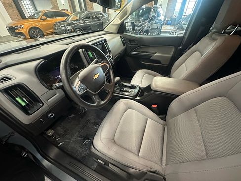 Used 2020 Chevrolet Colorado W/T w/ WT Convenience Package image 12