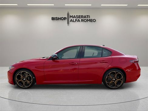 New 2025 Alfa Romeo Giulia Intensa w/ Driving Assist Package image 4